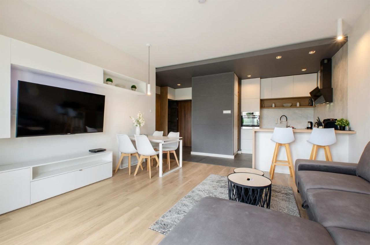 Sky Home- Ilumino Apartment -Centrum, Parking, Klimatyzacja, Dostep Na Kod Lodz  Exterior photo